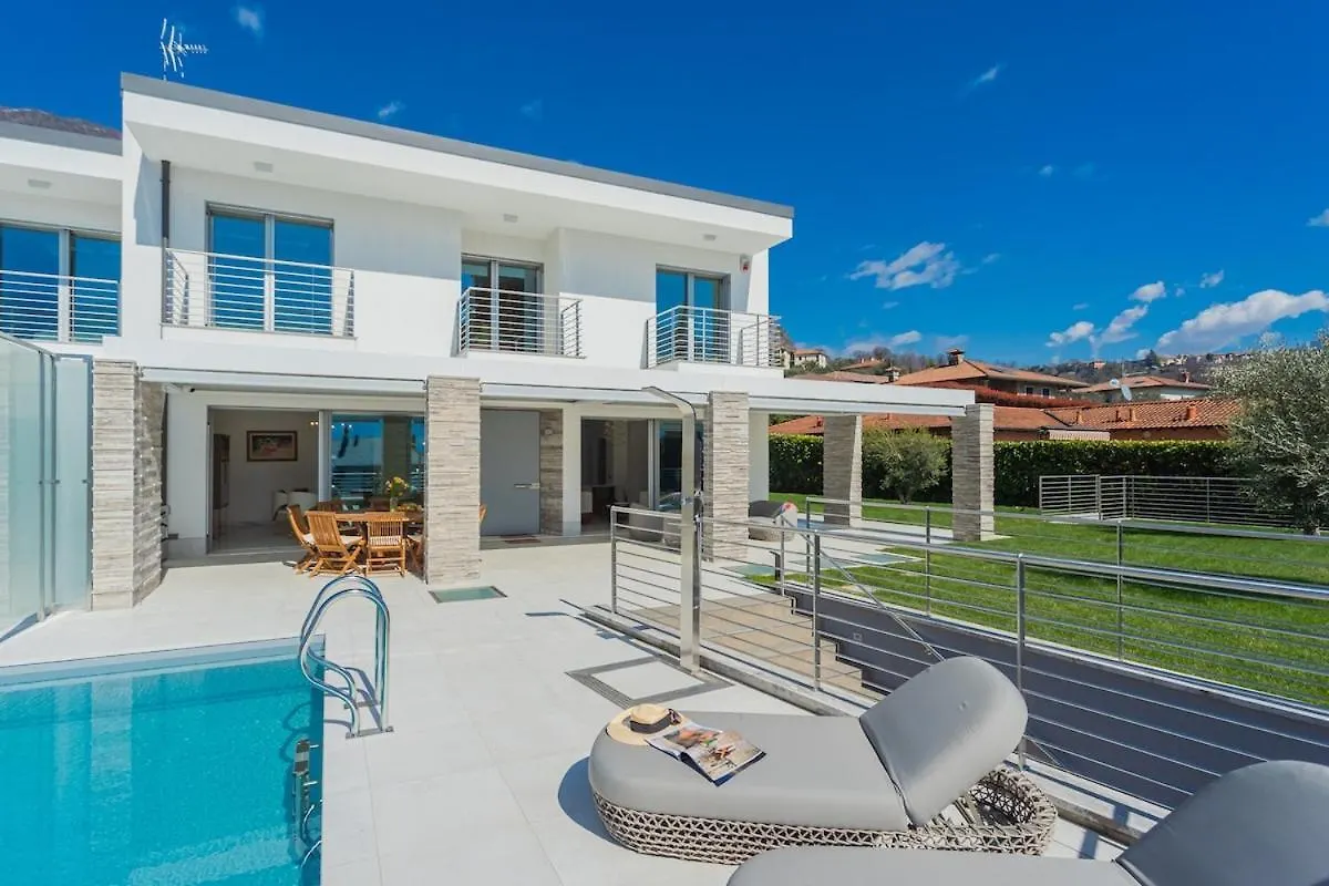 New Villa Vogue Tremezzo